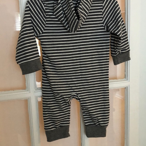 Grey white striped hooded onesie - Picture 2 of 3
